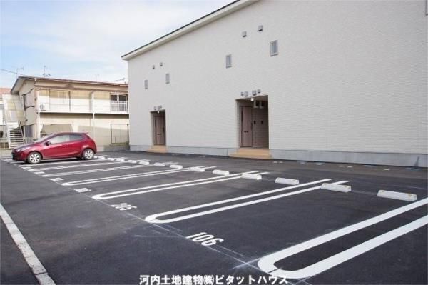 駐車場　トイレ