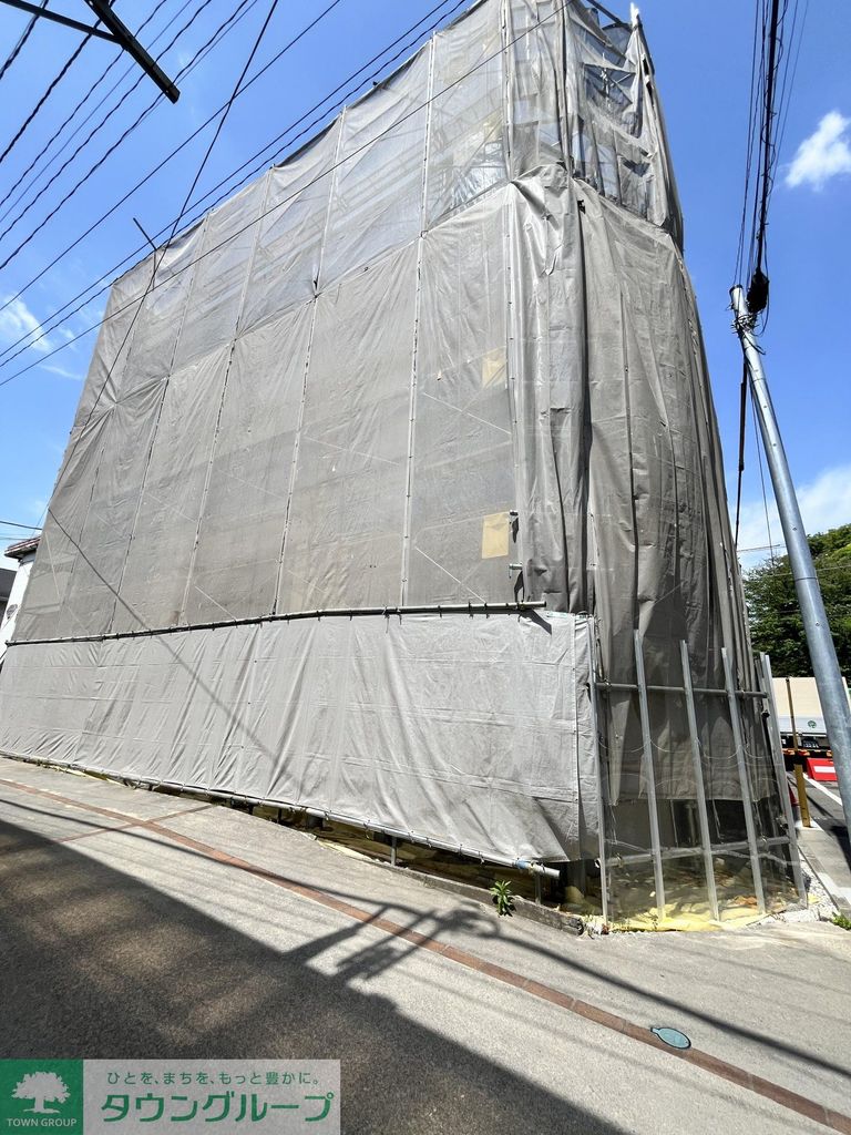 建物外観　駐車場