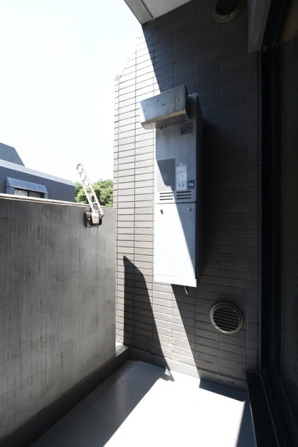 バルコニー　開放的で明るい空間を演出してくれるバルコニーです