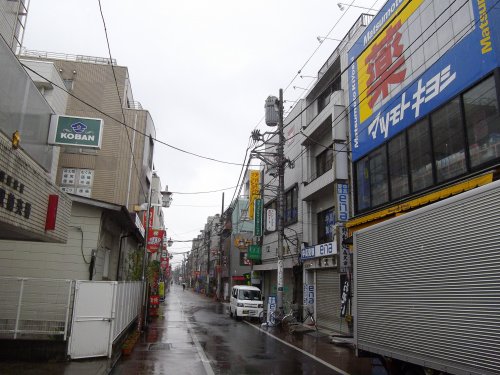レンタルビデオ　ゲオ　井荻駅南口店（レンタルビデオ）まで545m