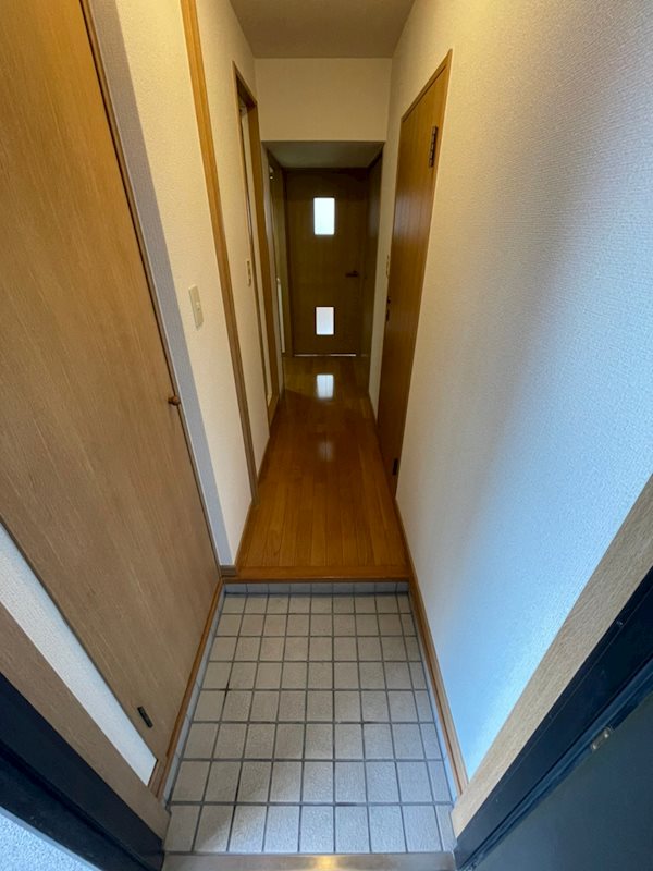 玄関　同マンション別室