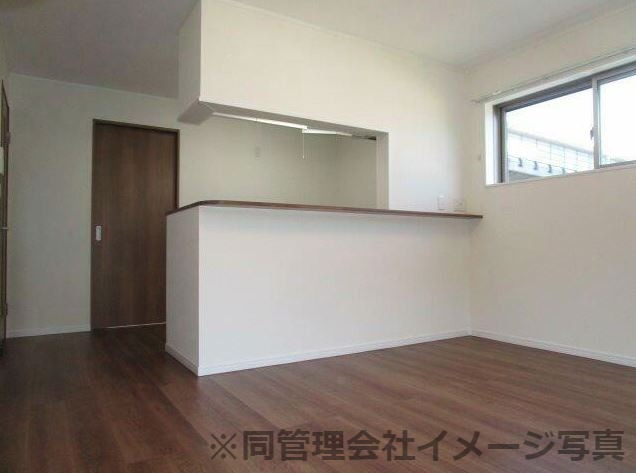 居室・リビング　※同管理会社イメージ写真