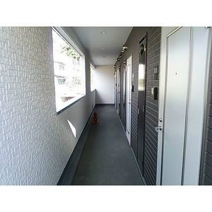 ロビー　通路