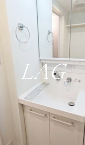 洗面設備　独立洗面台です。