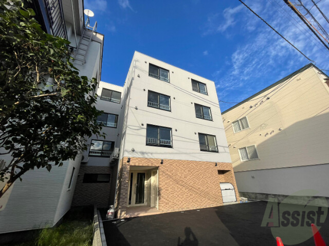 建物外観　札幌市白石区栄通１５「プルメリア栄通」