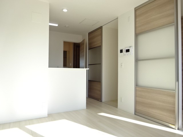 居室・リビング　※写真は別部屋のものです。（参考）