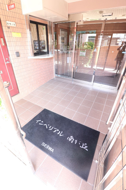 ロビー　オートロック付きで安心です