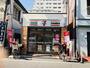 コンビニ　セブンイレブン文京千駄木三丁目店（コンビニ）まで251m
