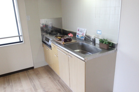 キッチン　※別部屋の写真です