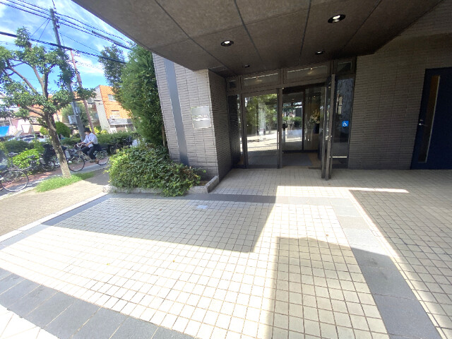 エントランス　お帰りなさいませ☆