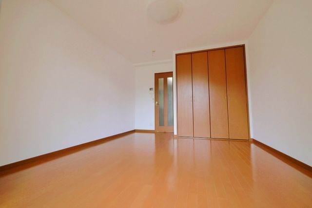 その他部屋・スペース　洋室８帖