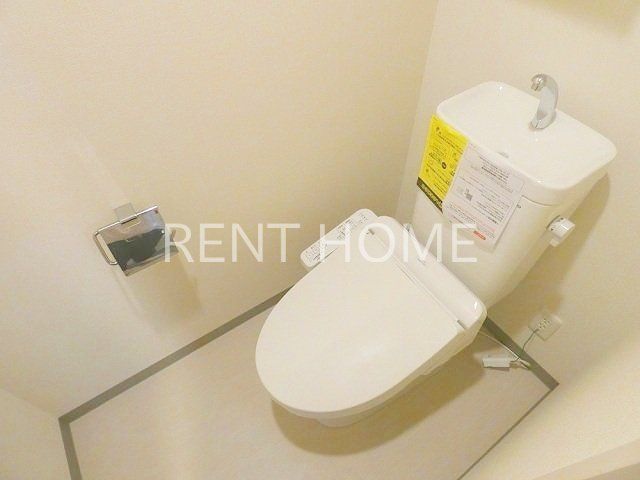 トイレ　ウォシュレット付き