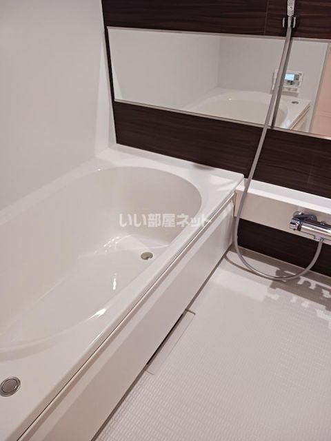 ハイムレトア飾東 C棟の風呂写真