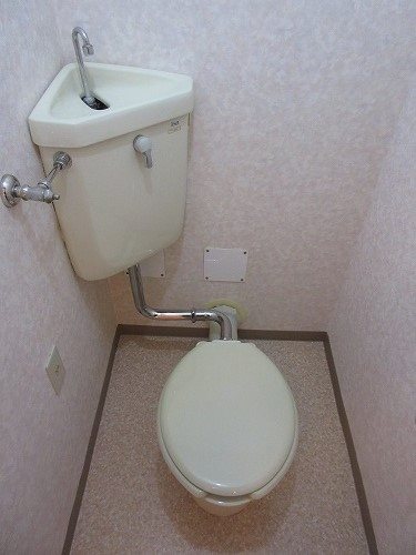 トイレ　※別号室参考写真