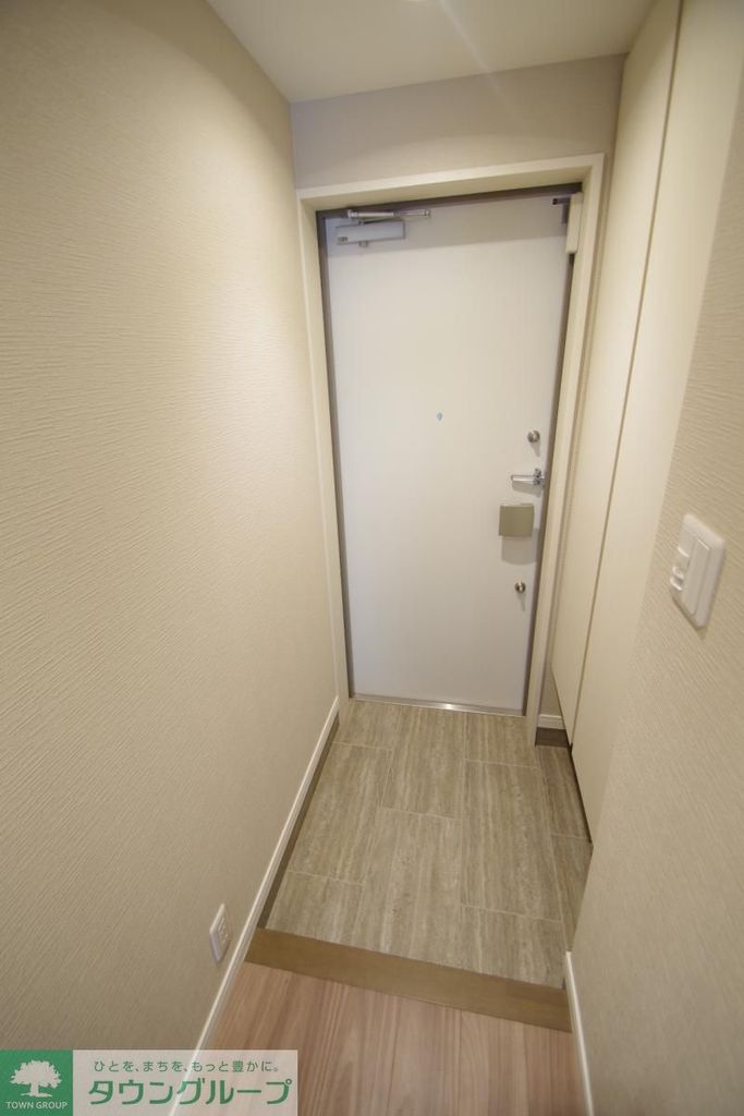 玄関　★お問い合わせはタウンハウジングまで★