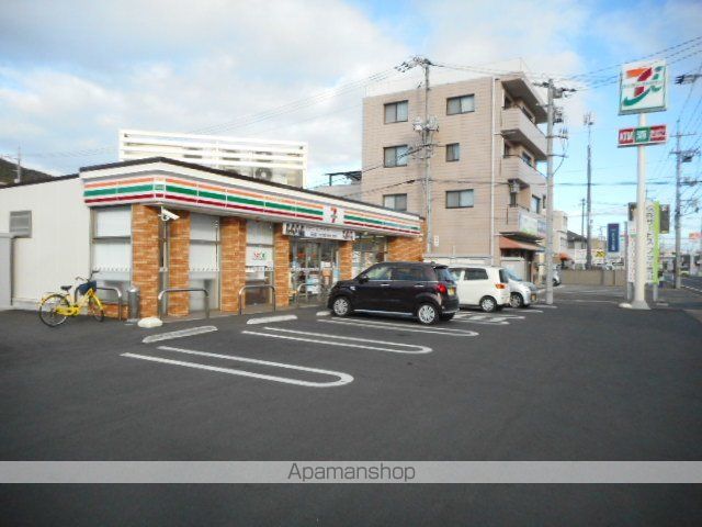 コンビニ　セブンイレブンさん（コンビニ）まで1100m