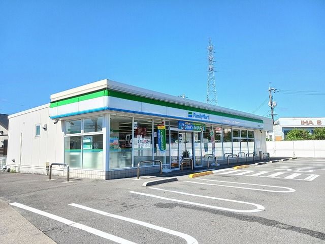 コンビニ　ファミリーマート下松南花岡店（コンビニ）まで600m