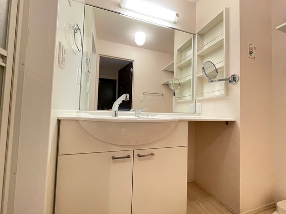 洗面設備　※別部屋の写真です