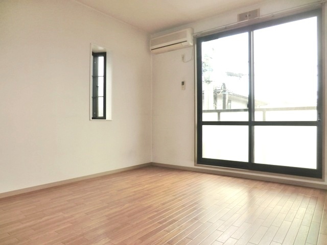その他　☆居室にエアコン１基付き。☆別号室の参考画像です。☆
