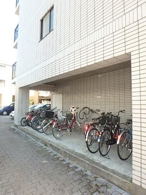 その他共有部分　★駐輪場です★