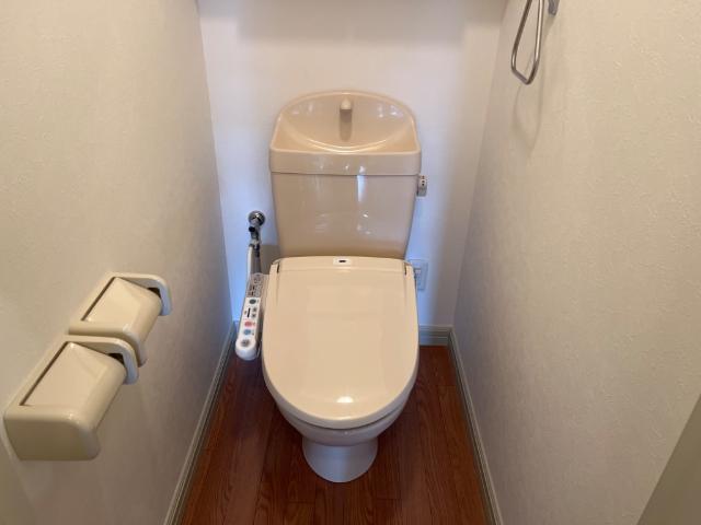 トイレ　シャワー付トイレ