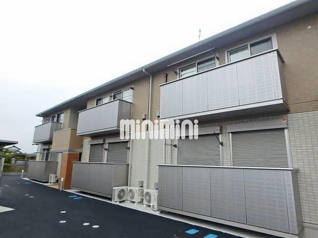 建物外観　おしゃれなツートンカラーが目を引きます