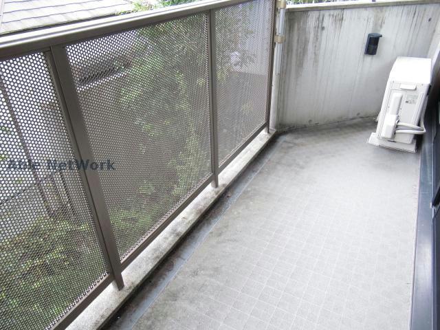 バルコニー　※同物件、別部屋の写真です
