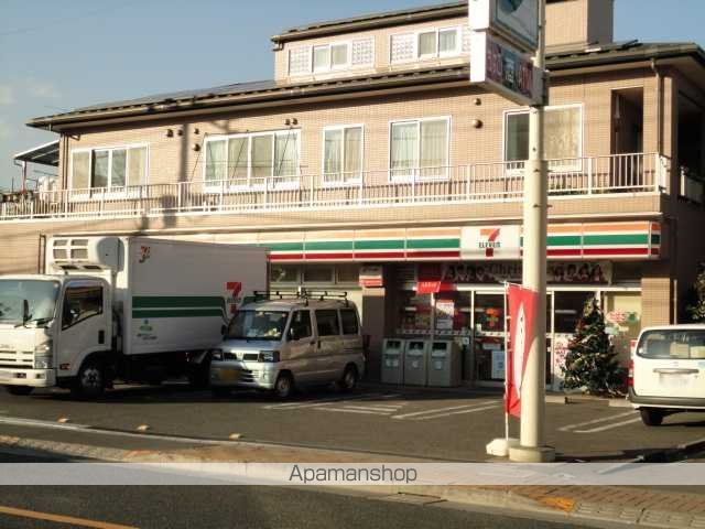 その他　セブンイレブン三鷹下連雀９丁目店（その他）まで438m