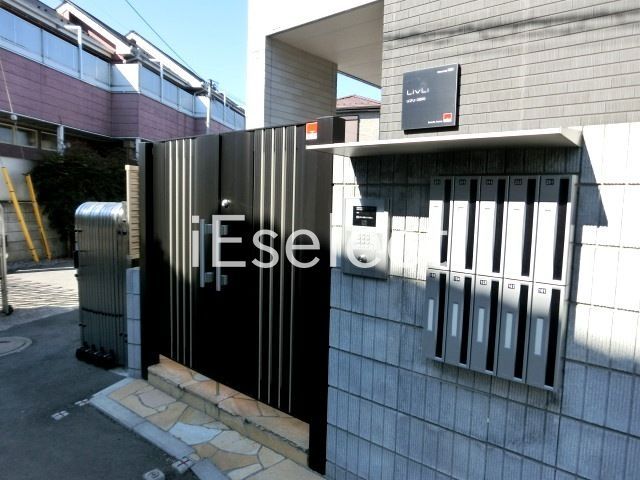 エントランス　物件入り口はこちらです。