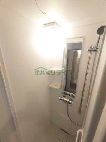 バス・シャワールーム　別部屋の参考写真になります。