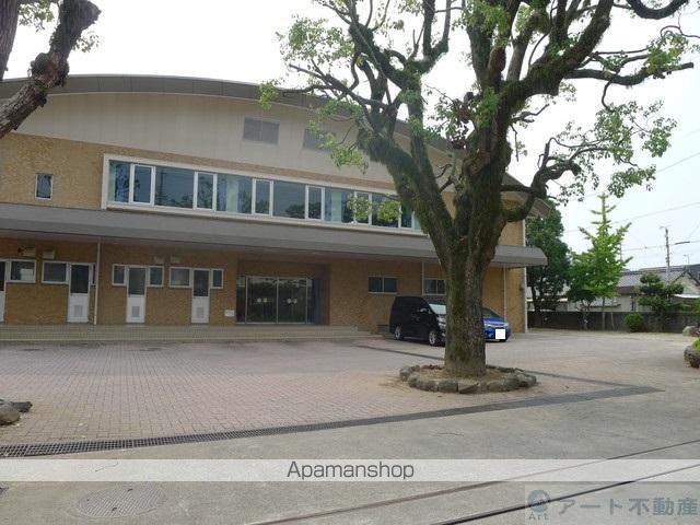 小学校　松前町立松前小学校（小学校）まで3807m