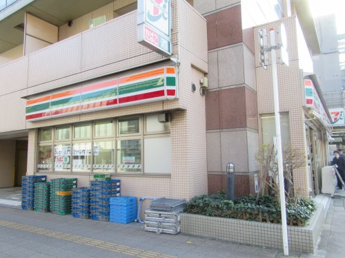 コンビニ　セブンイレブン千葉駅北口店（コンビニ）まで371m