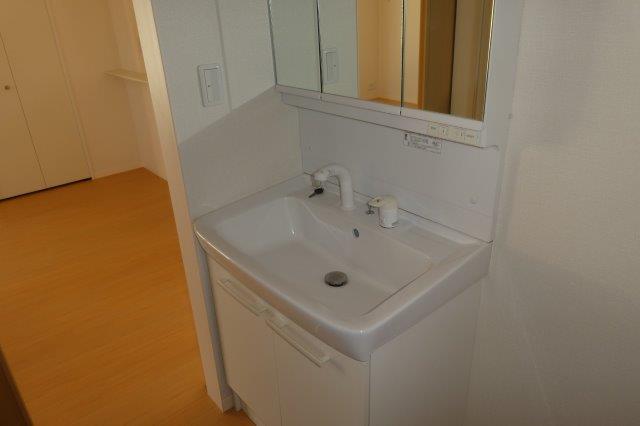 洗面設備　シャンプードレッサー