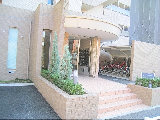 エントランス　マンション入り口★
