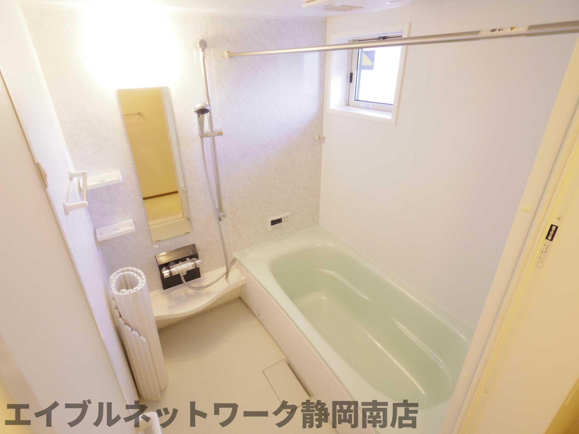 バス・シャワールーム　きれいなお風呂です