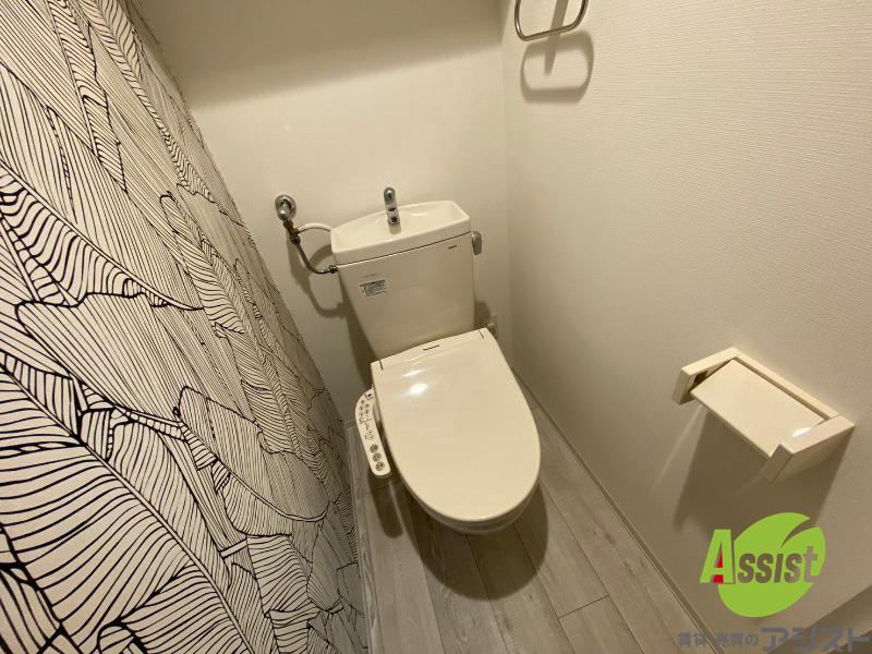 トイレ　トイレです。ウォシュレット付を探している方、おすすめです。