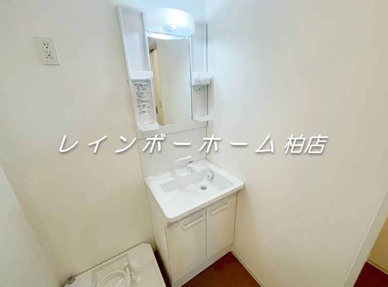 洗面設備　同施工。参考写真。