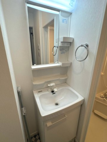 洗面設備　同一仕様写真