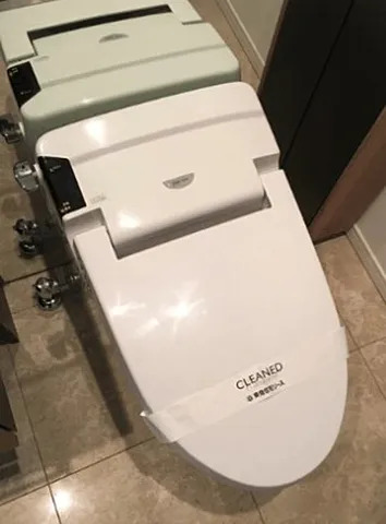 トイレ　※反転タイプ参考写真
