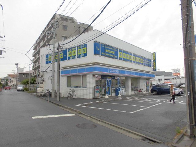 コンビニ　ローソン南加瀬4丁目店（コンビニ）まで300m