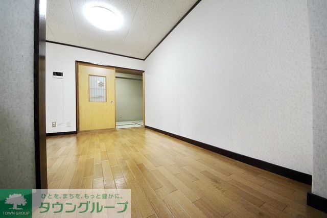 居室・リビング　他号室　参照