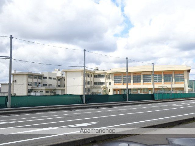 中学校　灯明寺中学校（中学校）まで1200m