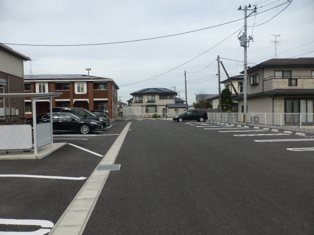 駐車場　車をお持ちの方に嬉しい駐車場付きの物件です