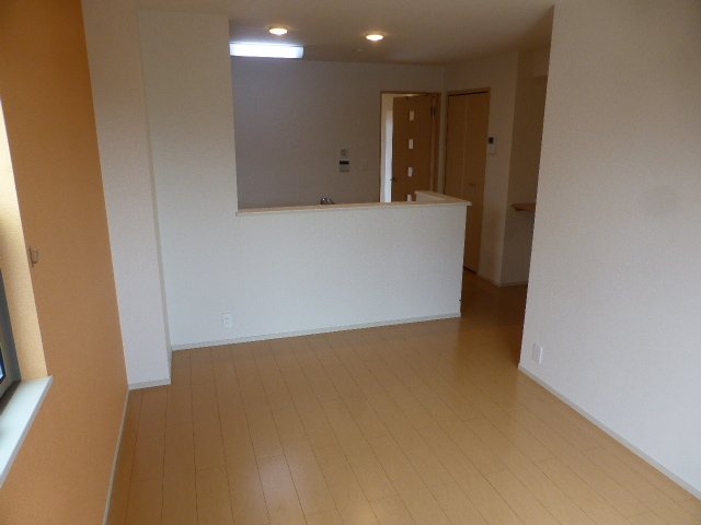 居室・リビング　こちらのリビングで趣味の時間をお楽しみください