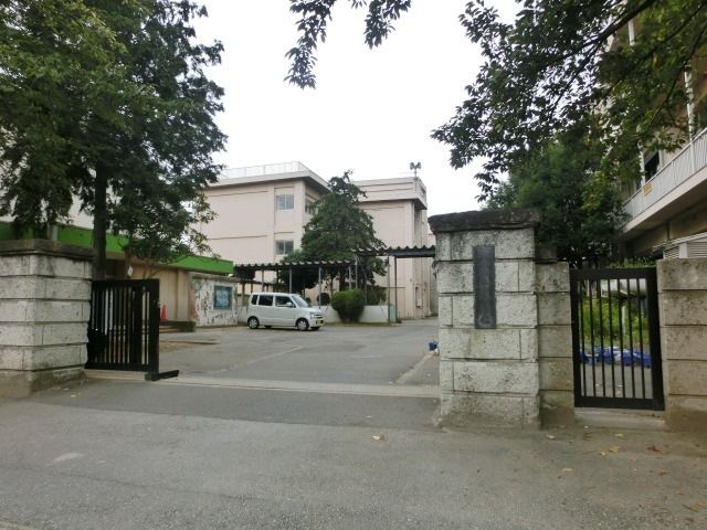 小学校　山王小学校（小学校）まで580m