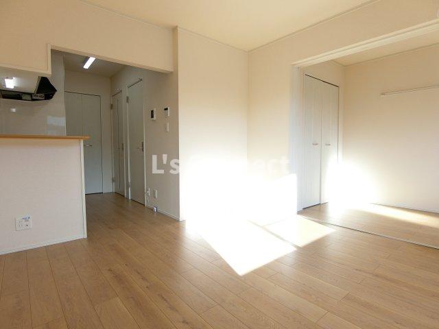 その他部屋・スペース　居室と寝室を分けて生活できます。