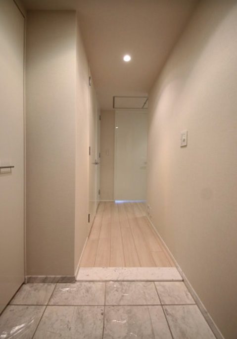 玄関　★見学予約・先行契約受付中★人気物件です！！