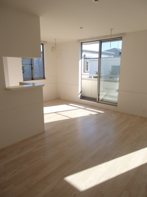 居室・リビング　★13.7帖の広々したリビング★