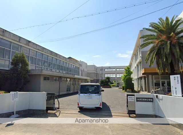 小学校　村中小学校（小学校）まで383m