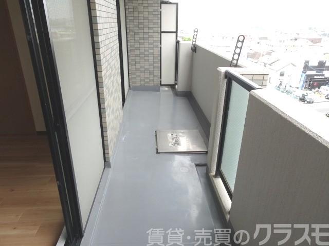バルコニー　朝陽が差し込む東向きバルコニー♪